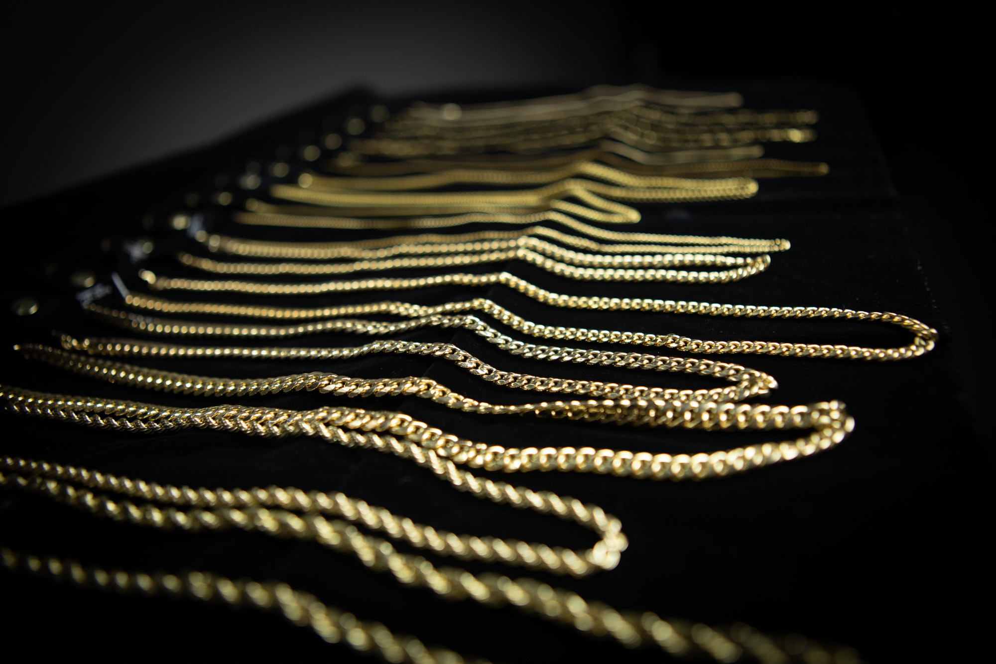 10k 14k 18k gold chains on demand only at donj jewellery in montreal